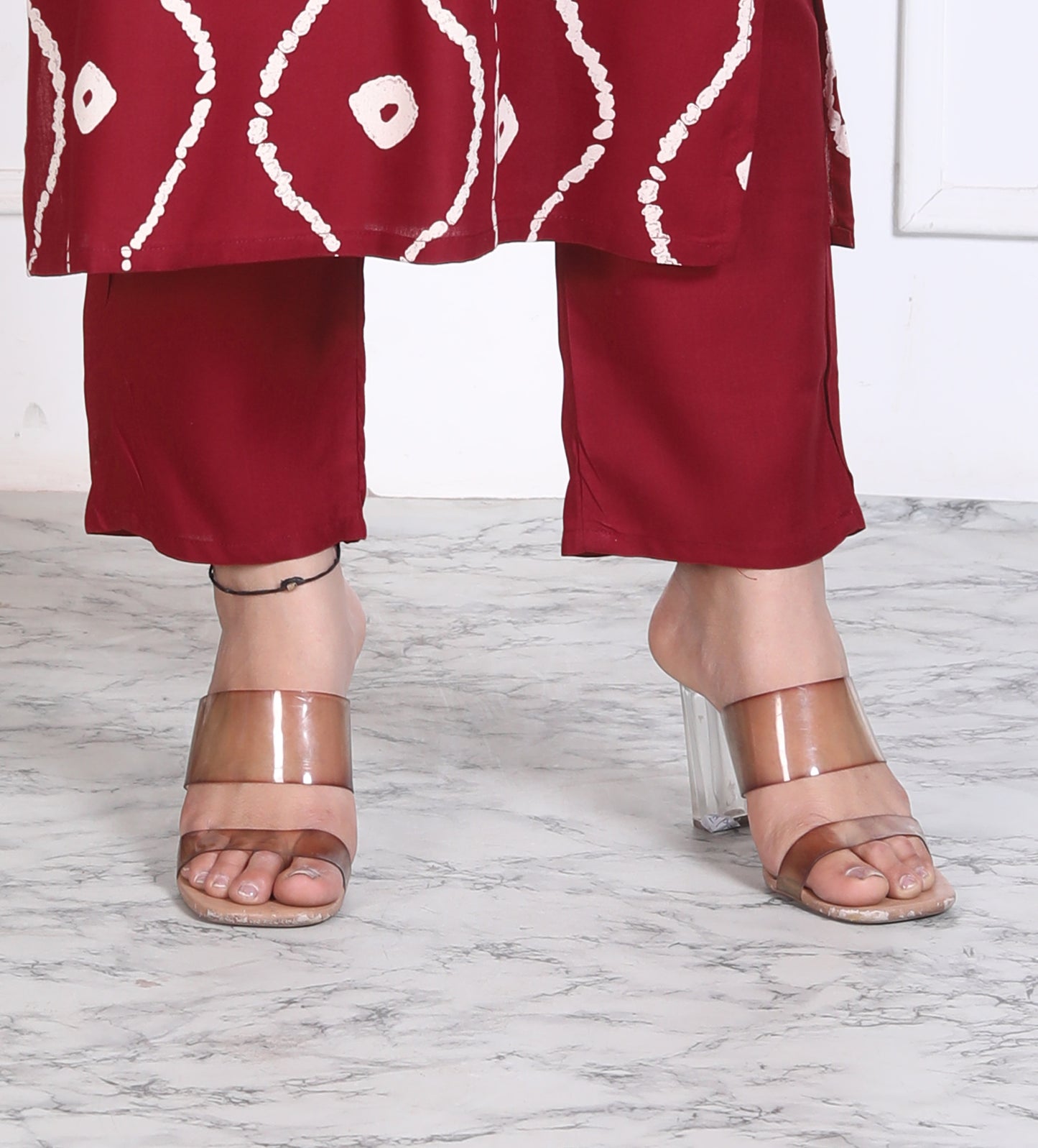 Maroon Lehriya Printed Women Embroidered V neck Staright Kurta Pant and Dupatta Set