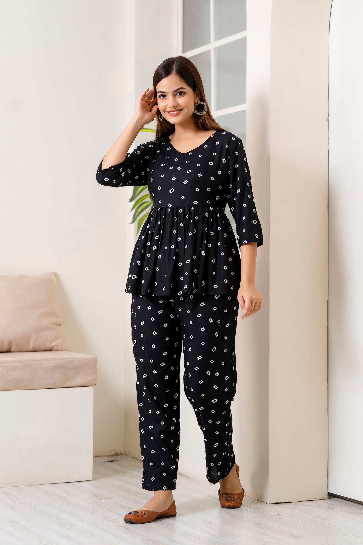 Veshviti Black Geometric Diamond print Flared Co-ord Set