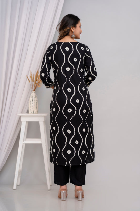 Black Lehriya Printed Women Embroidered V neck Staright Kurta Set