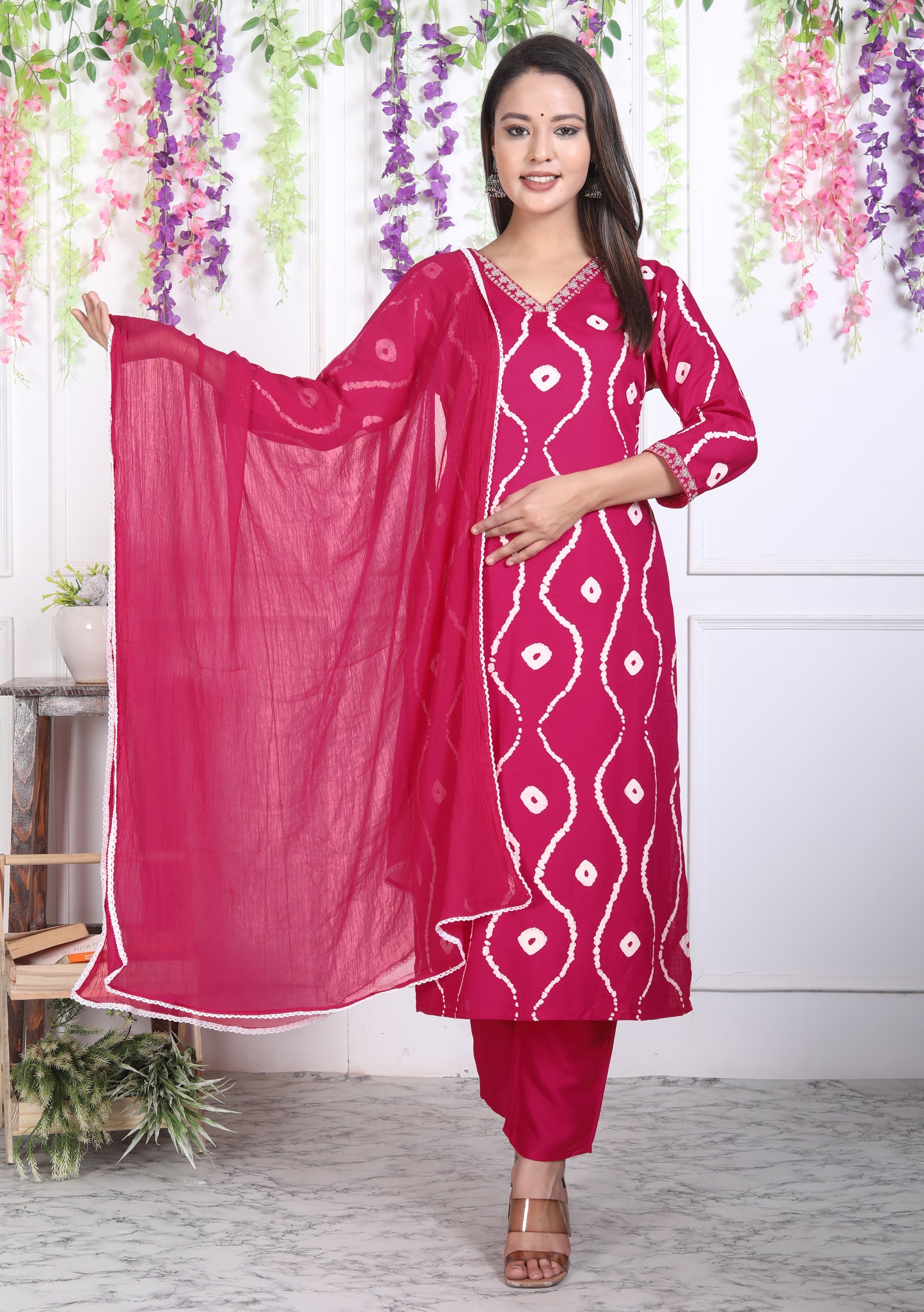 Pink Lehriya Printed Women Embroidered V neck Staright Kurta Set