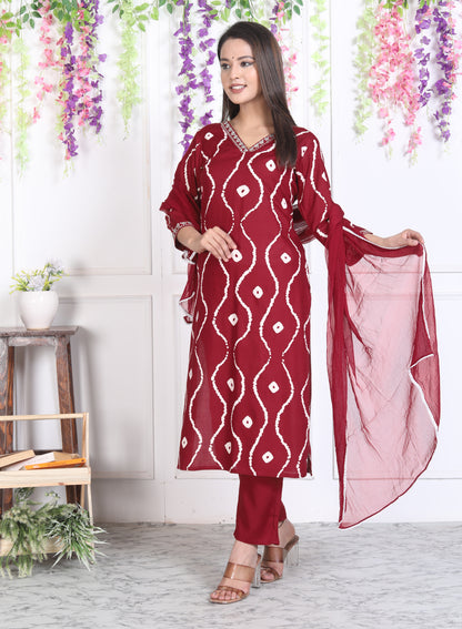 Maroon Lehriya Printed Women Embroidered V neck Staright Kurta Pant and Dupatta Set