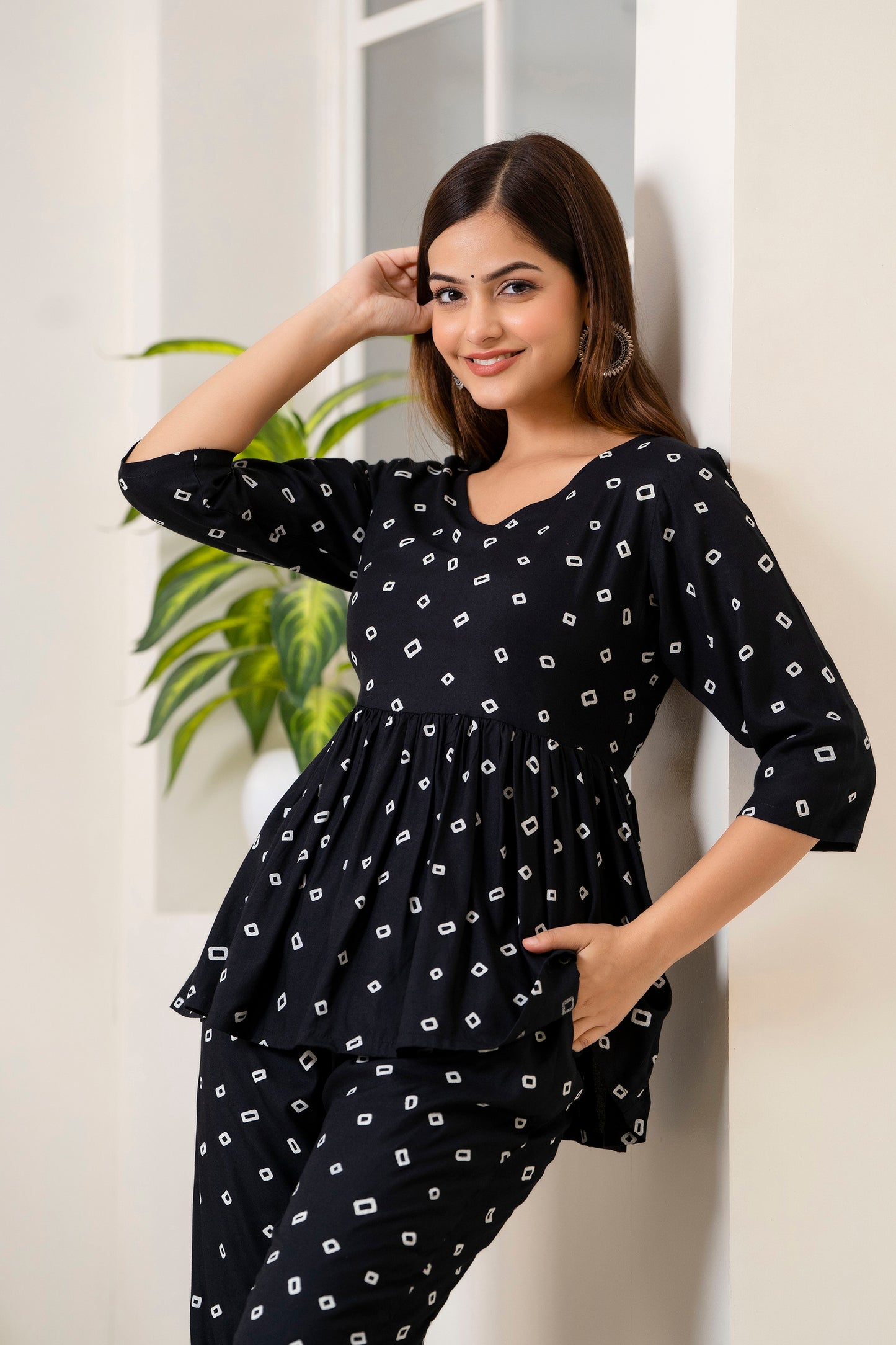 Veshviti Black Geometric Diamond print Flared Co-ord Set