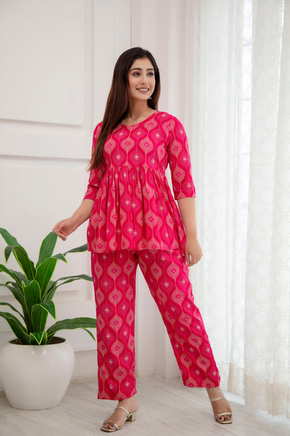 Veshviti vibrant pink Rayon Flared co-ord set