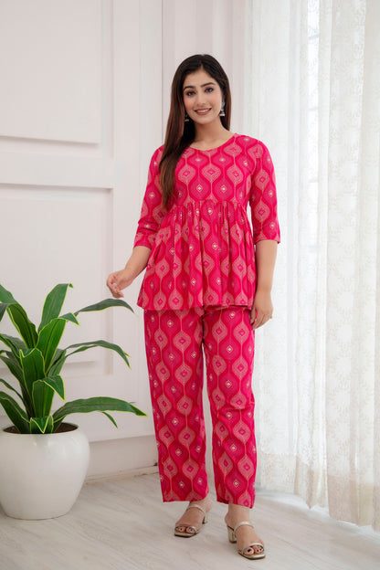 Veshviti vibrant pink Rayon Flared co-ord set