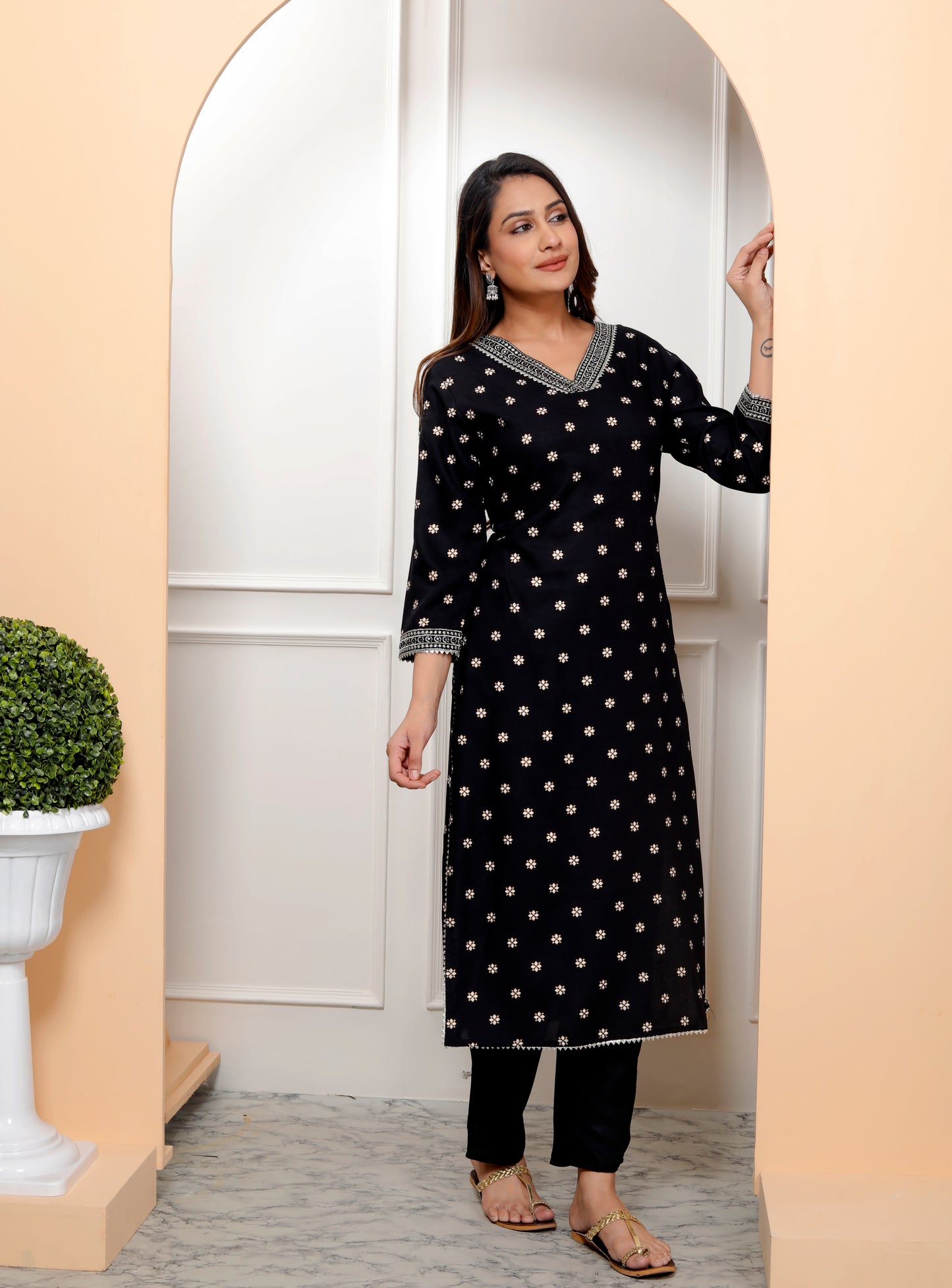 Black Embroidered V Neck Women Straight Rayon Kurta