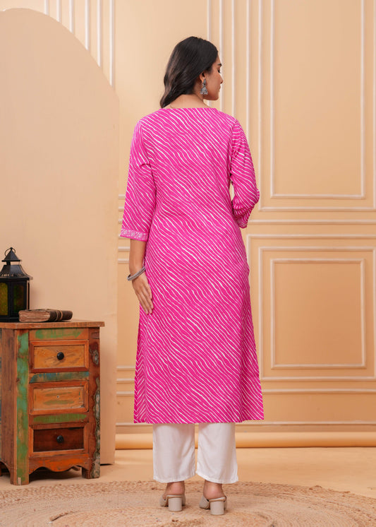 Women Pink Cotton Leheriya Print Straight Kurta with V-Neck & 3/4 Sleeves Casual Daily Wear