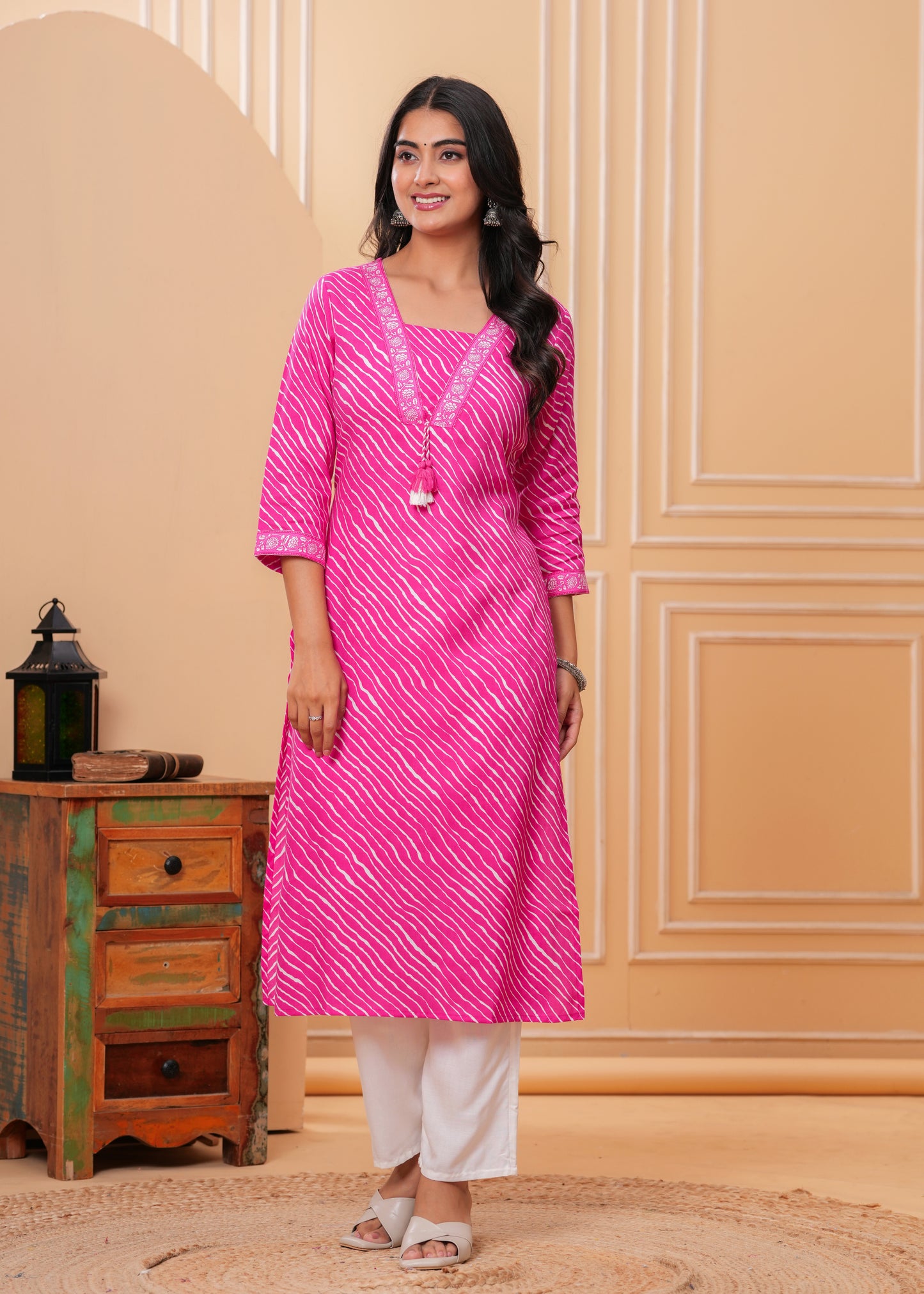 Veshviti Women Pink Leheriya Print Straight Kurta Set with Pants | V-Neck Ethnic Wear