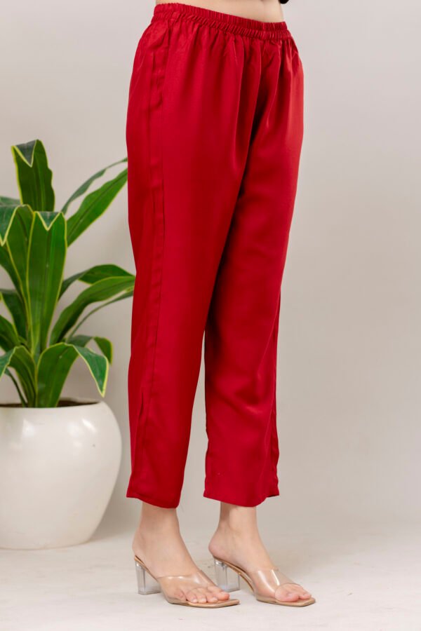 Chic Straight-Leg Pants - Image 3